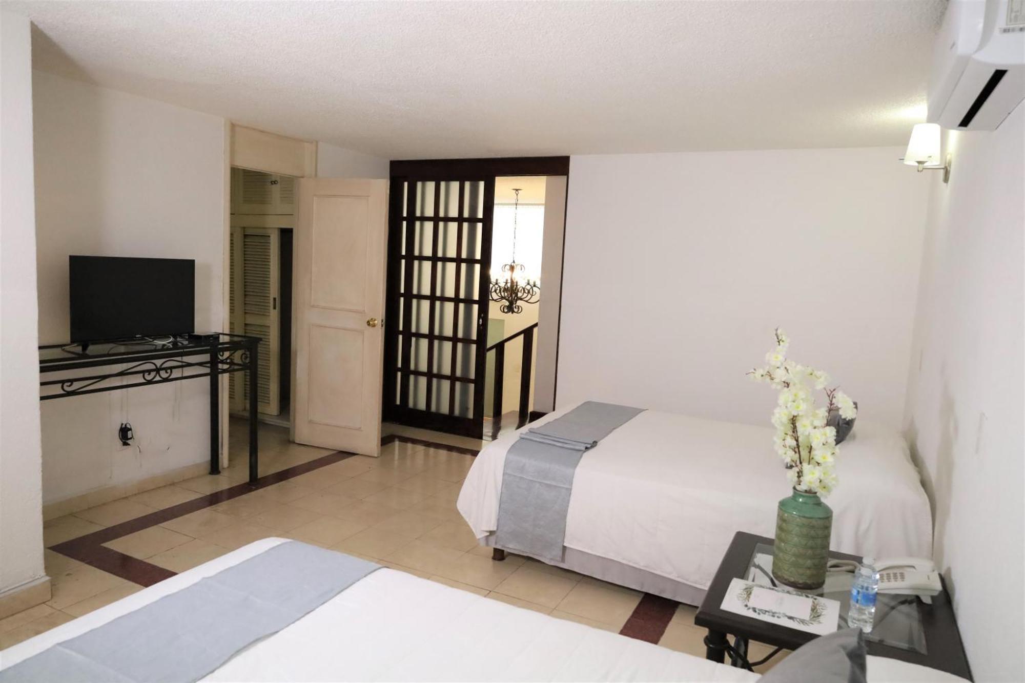 Hotel Grand Vista Куэрнавака Экстерьер фото
